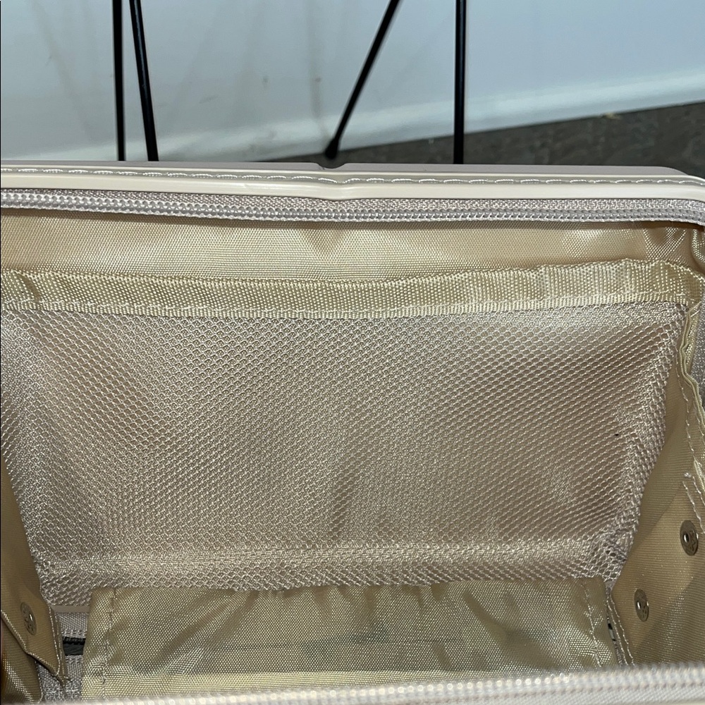 Kenzie Hard Case Pink Crossbody Bag - Picture 6 of 9